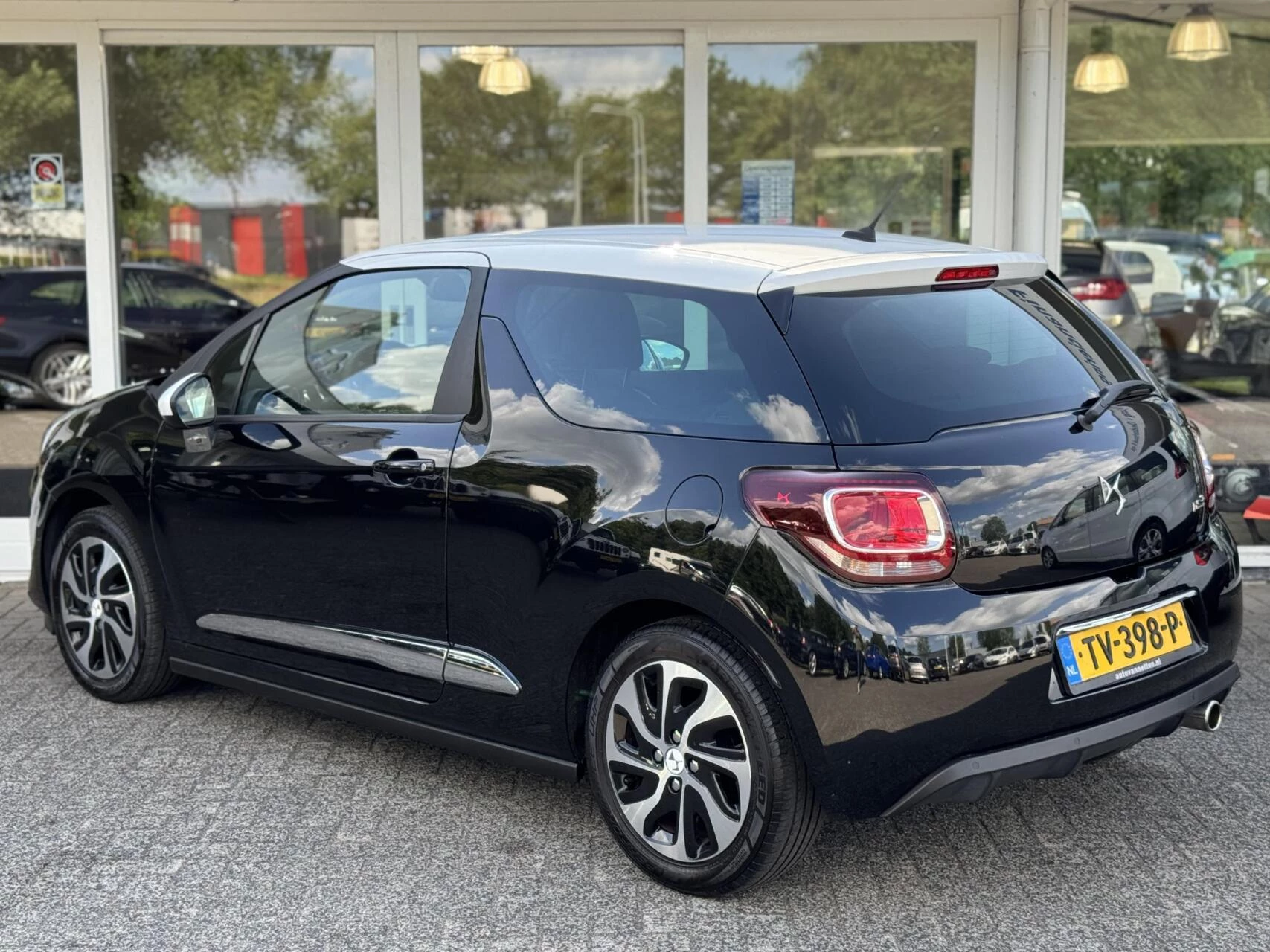 Hoofdafbeelding DS DS 3