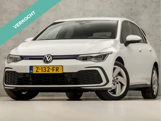Volkswagen Golf 1.4 eHybrid GTE 245Pk Automaat (APPLE CARPLAY, GROOT NAVI, STUUR/STOELVERWARMING, SPORTSTOELEN, PARKEERSENSOREN, KEYLESS, SFEERVERLICHTING, GETINT GLAS, NIEUWSTAAT)