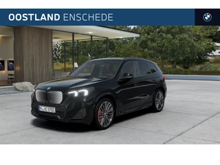 BMW iX1 xDrive30 M Sport / Panoramadak / Sportstoelen / M Adaptief onderstel / Comfort Access / Head-Up / Adaptieve LED / Parking Assistant Plus