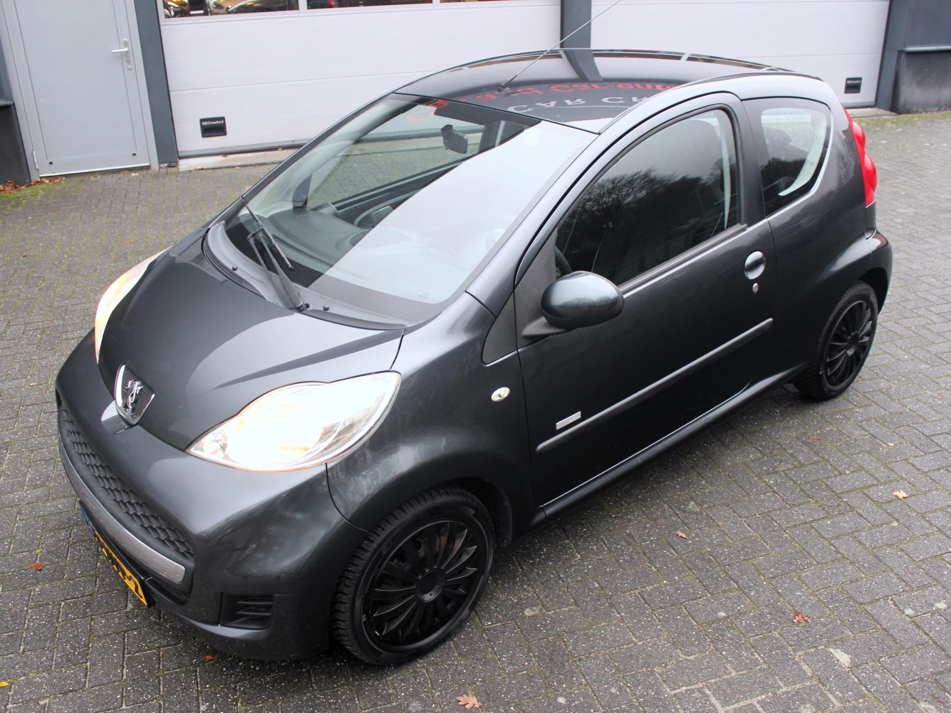 Hoofdafbeelding Peugeot 107