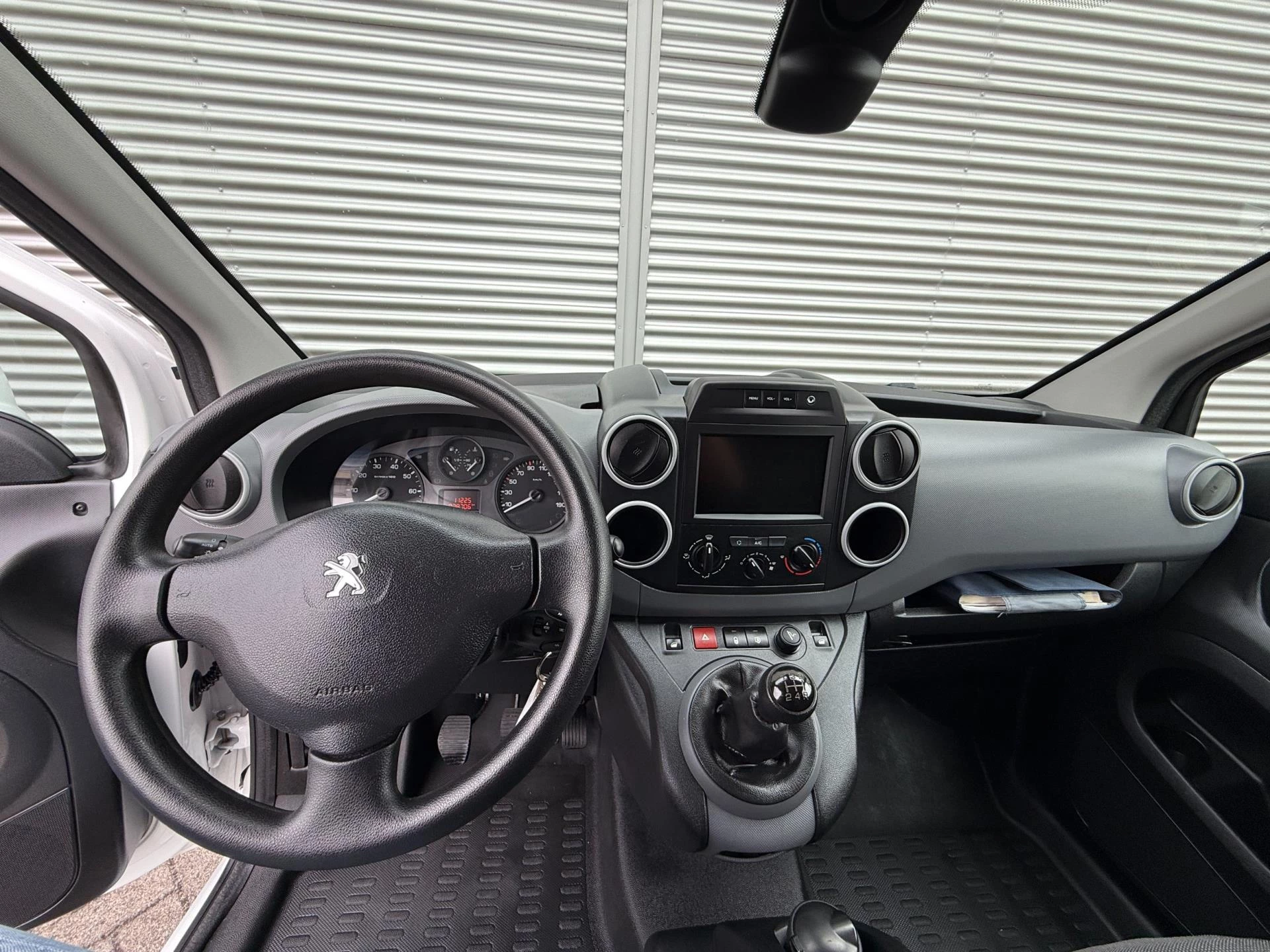 Hoofdafbeelding Peugeot Partner