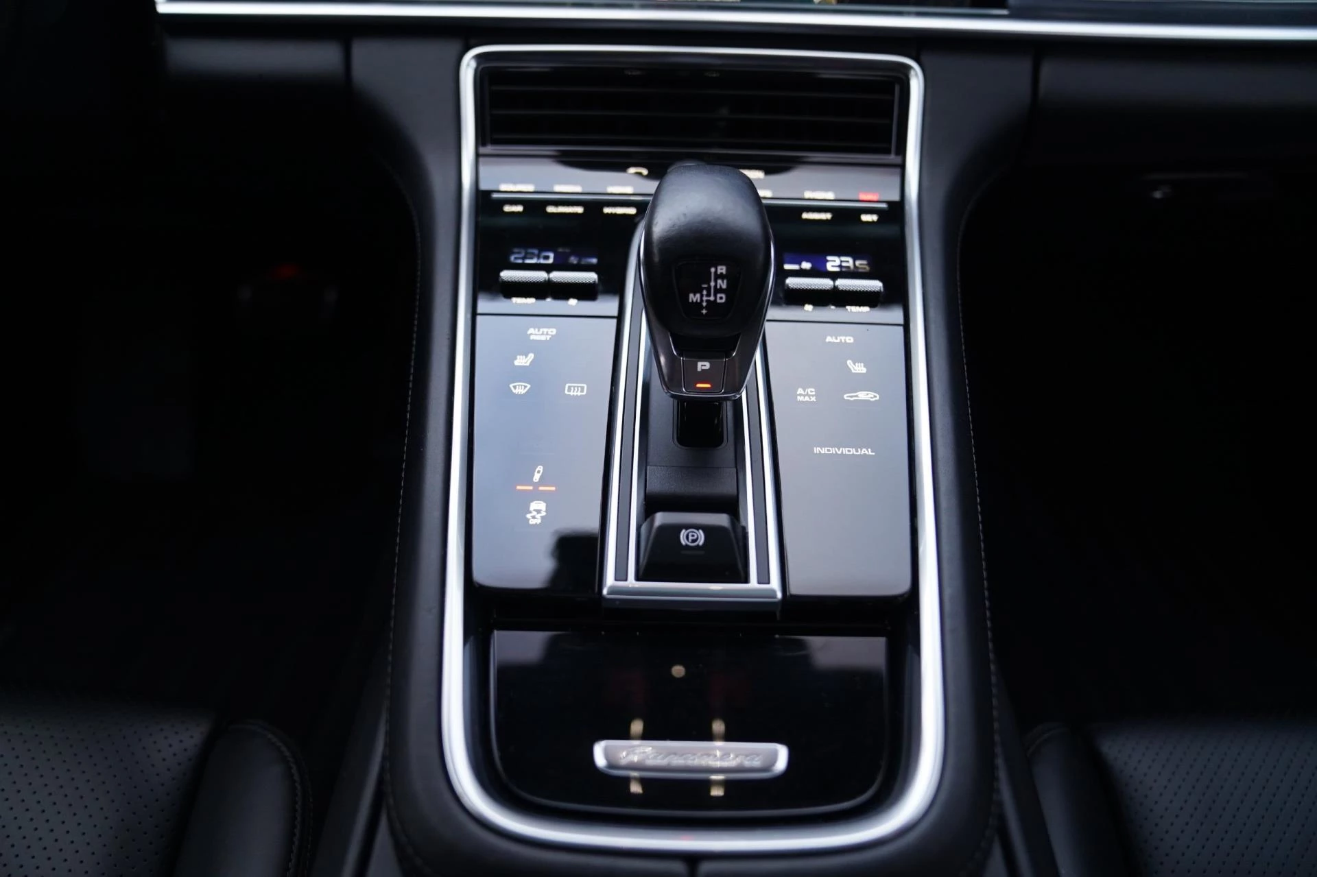 Hoofdafbeelding Porsche Panamera