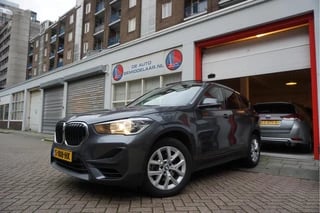 Hoofdafbeelding BMW X1 BMW X1 sDrive18i Executive Panoramadak Trekhaak NW MODEL '20 3D FULL MAP