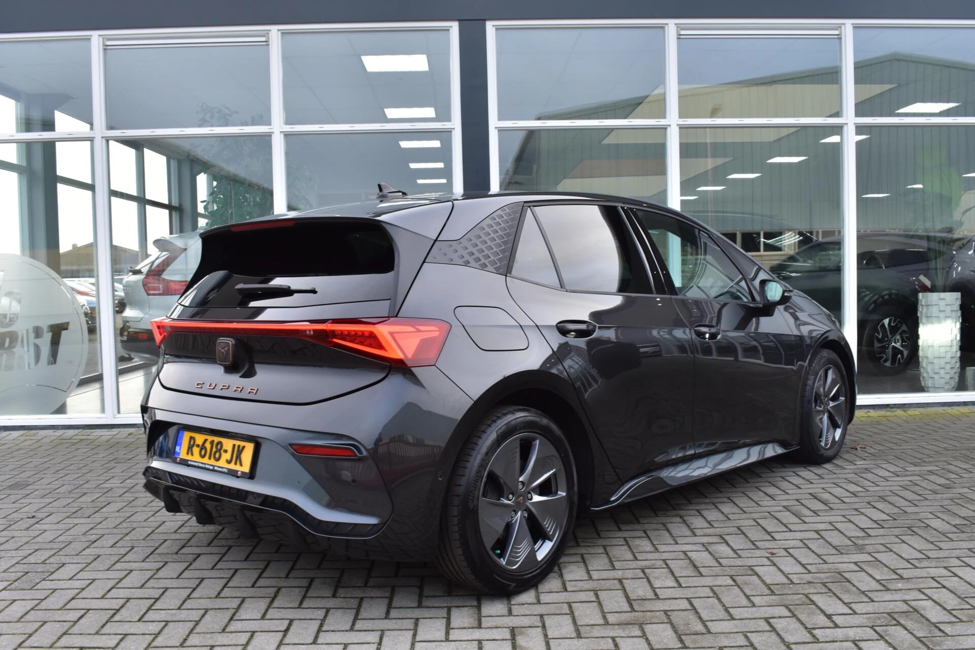 Hoofdafbeelding CUPRA Born