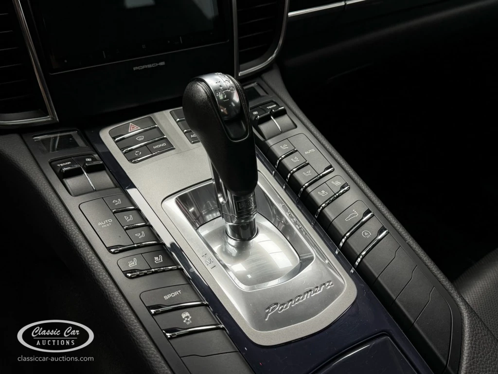 Hoofdafbeelding Porsche Panamera