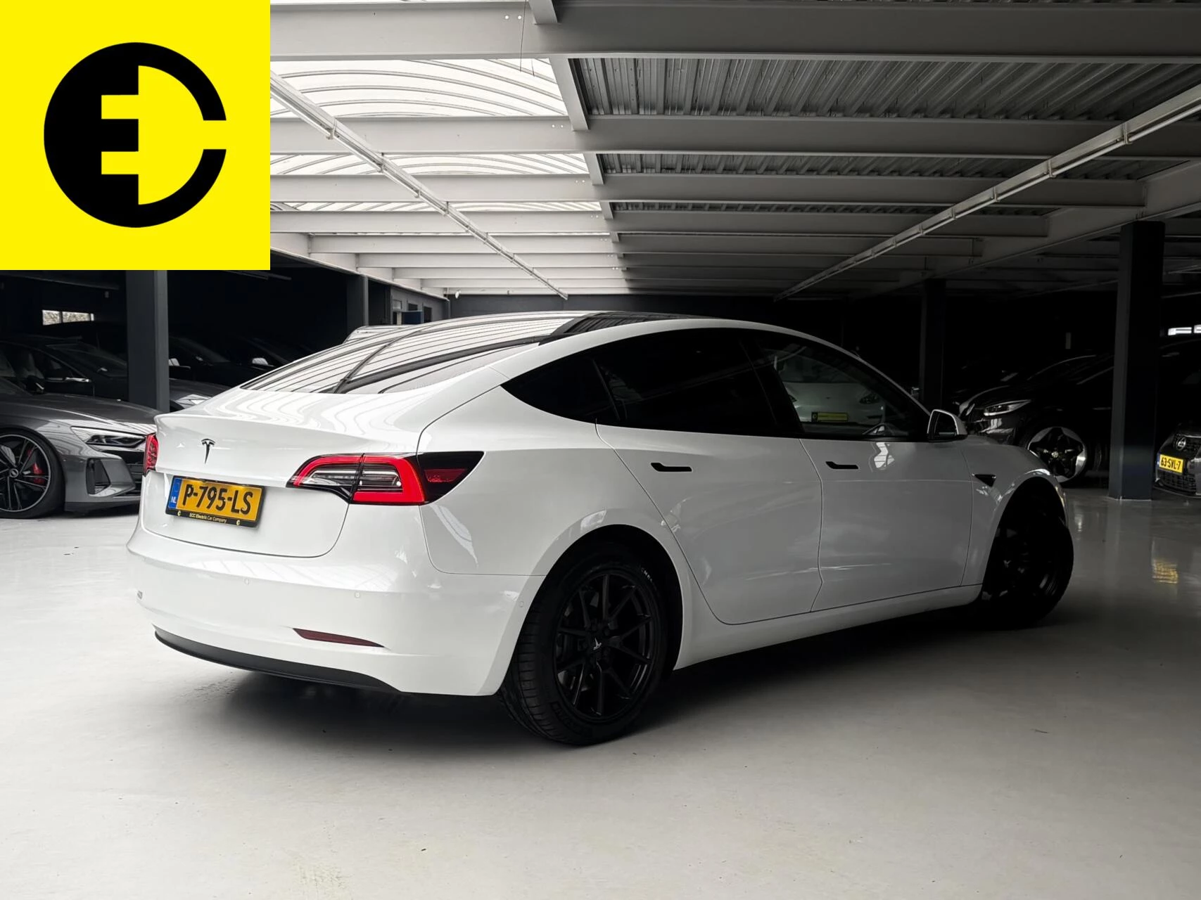 Hoofdafbeelding Tesla Model 3