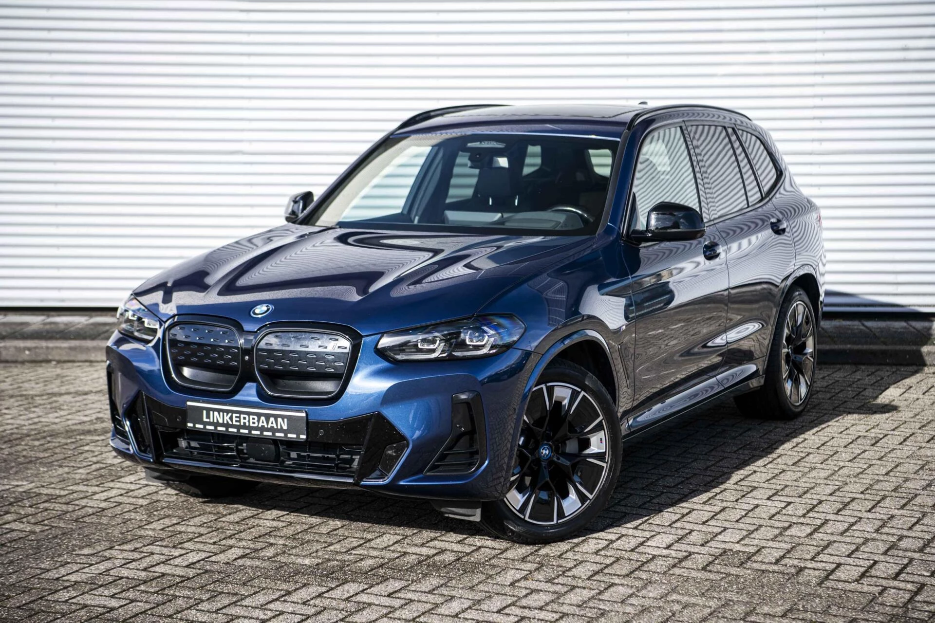 Hoofdafbeelding BMW iX3