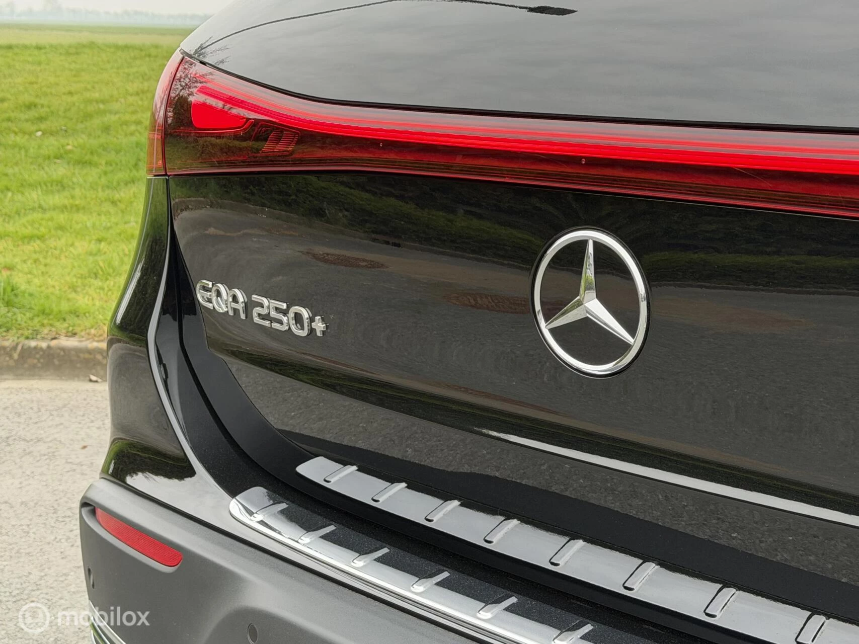 Hoofdafbeelding Mercedes-Benz EQA