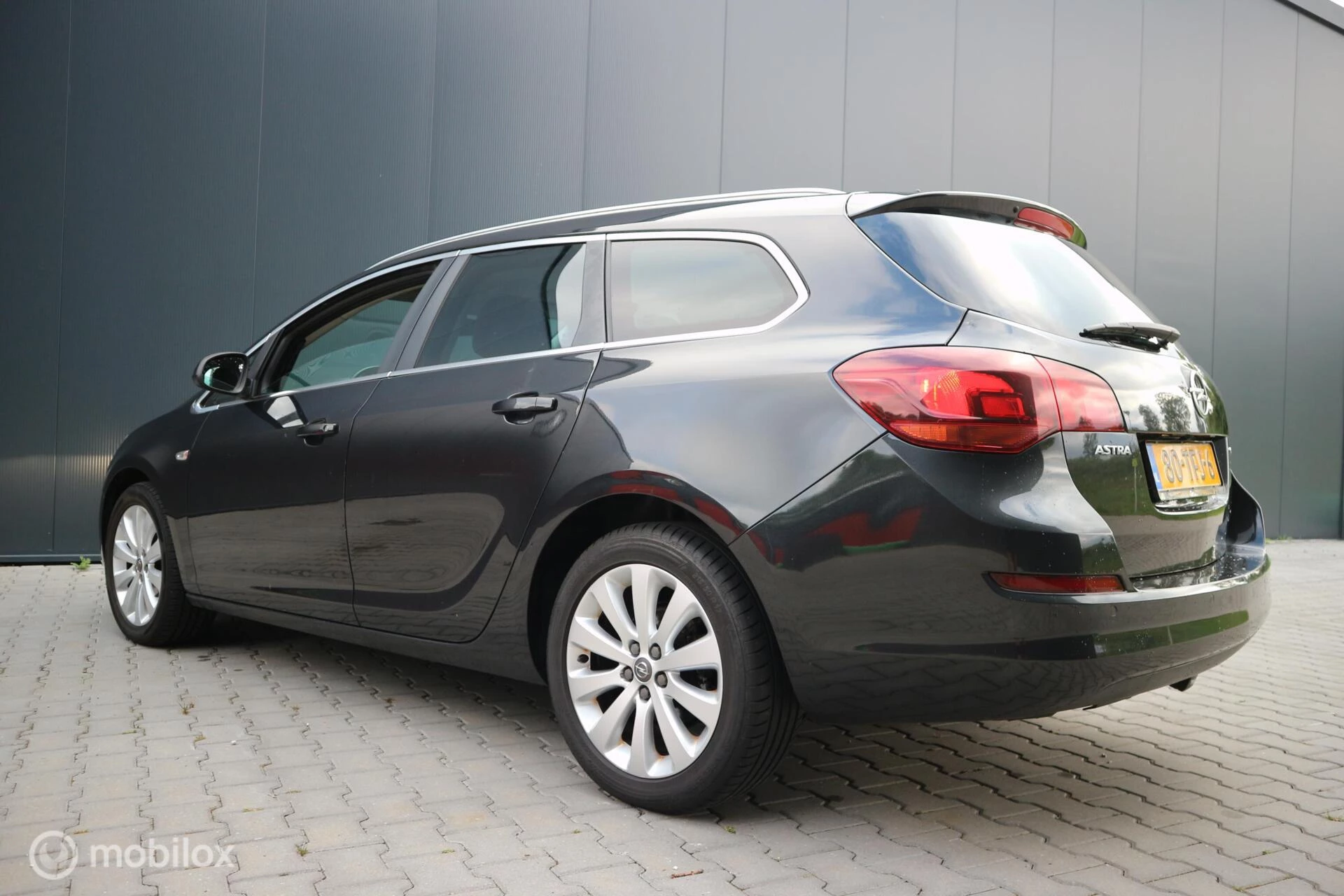 Hoofdafbeelding Opel Astra