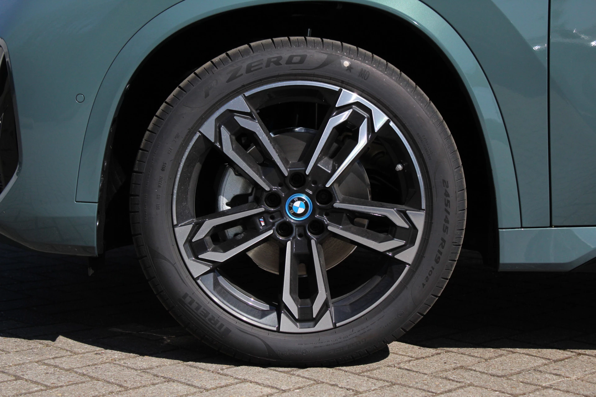 Hoofdafbeelding BMW iX1