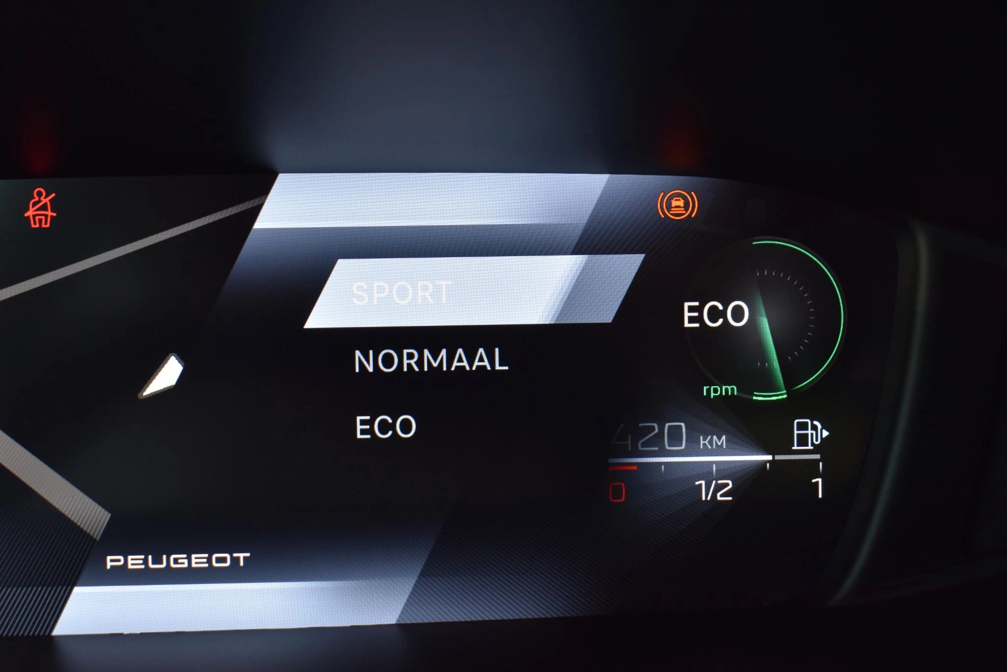 Hoofdafbeelding Peugeot 408