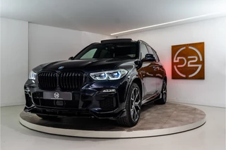 BMW X5 xDrive45e High Executive M-Sport 399PK | Widebody | Pano | Sfeer | Trekhaak | 360 | Harman/Kardon | VOL! 12 MND Garantie