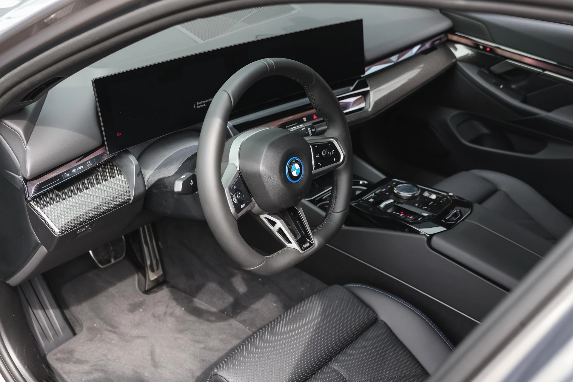 Hoofdafbeelding BMW i5