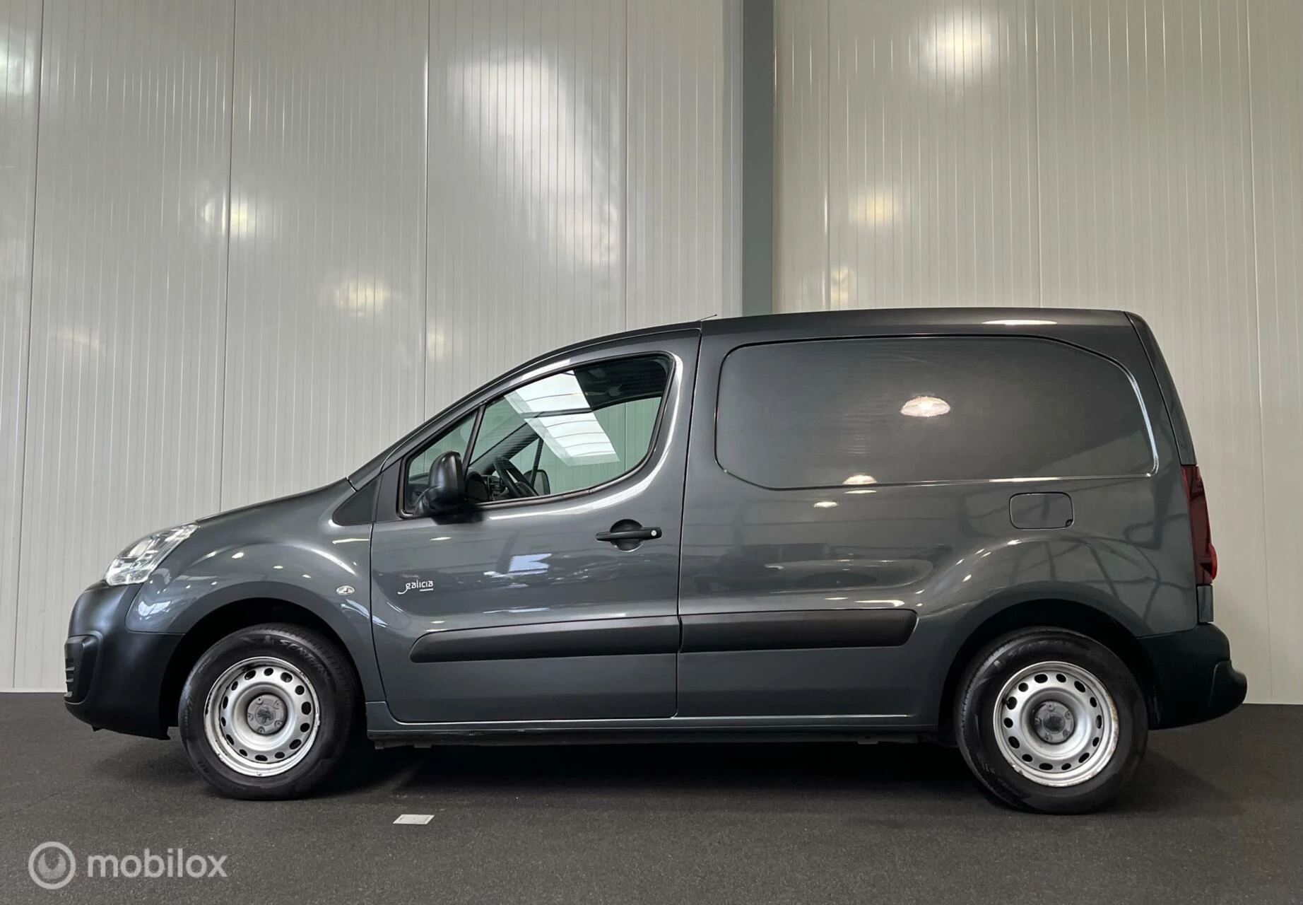Hoofdafbeelding Peugeot Partner