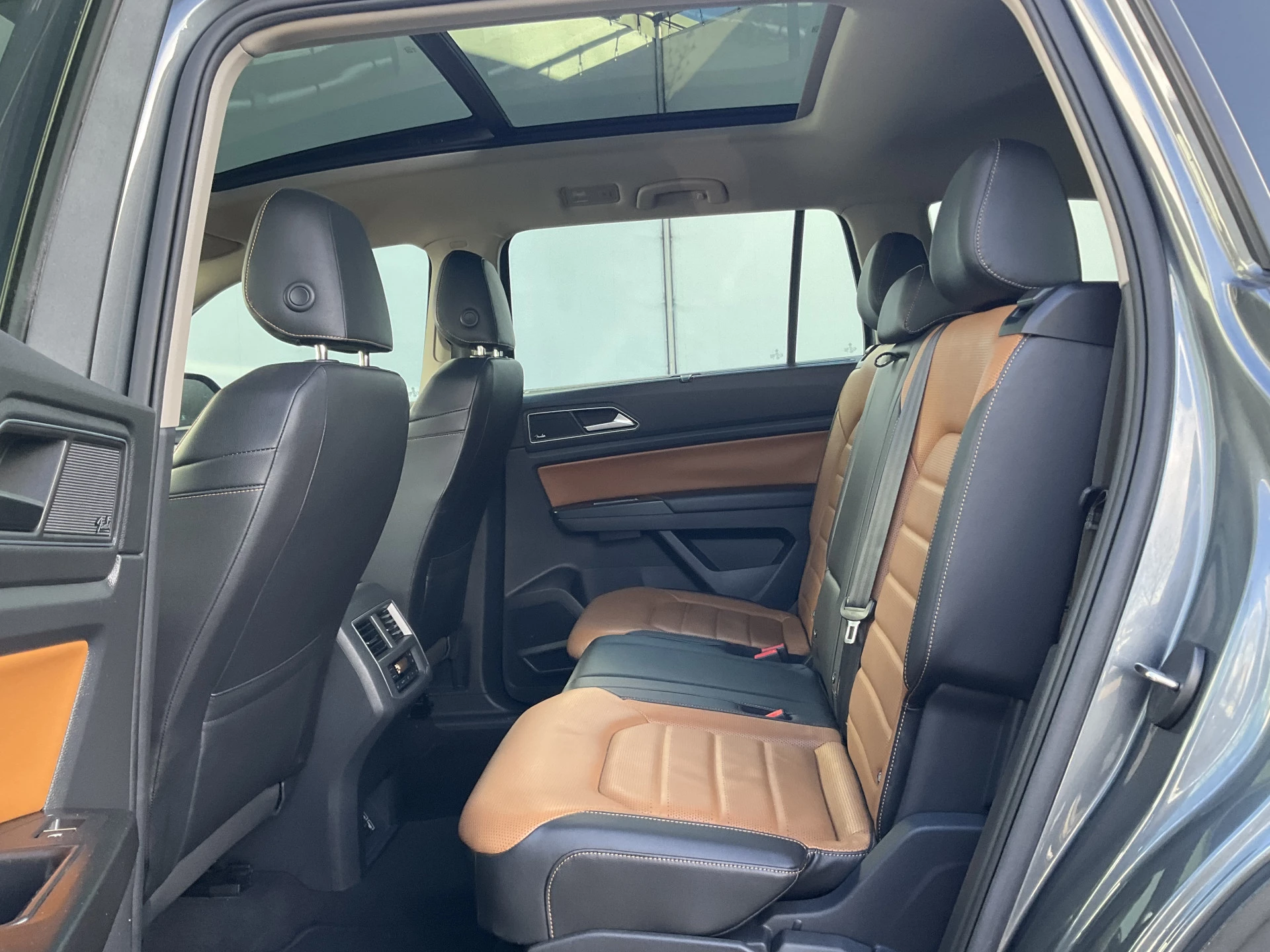 Hoofdafbeelding Volkswagen TERAMONT