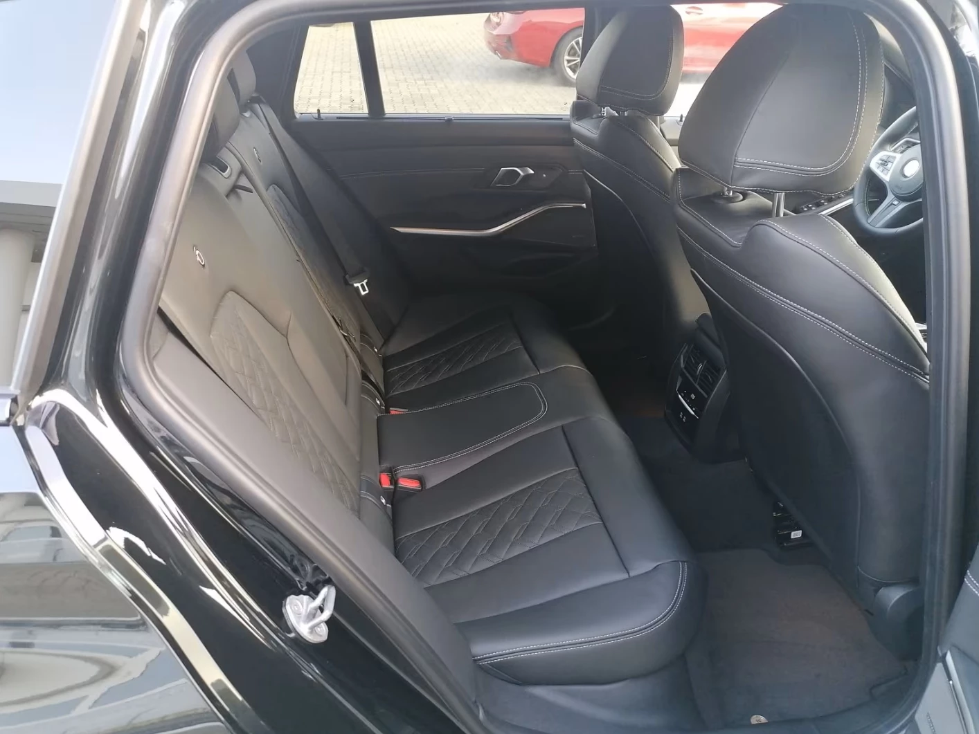 Hoofdafbeelding Alpina B3