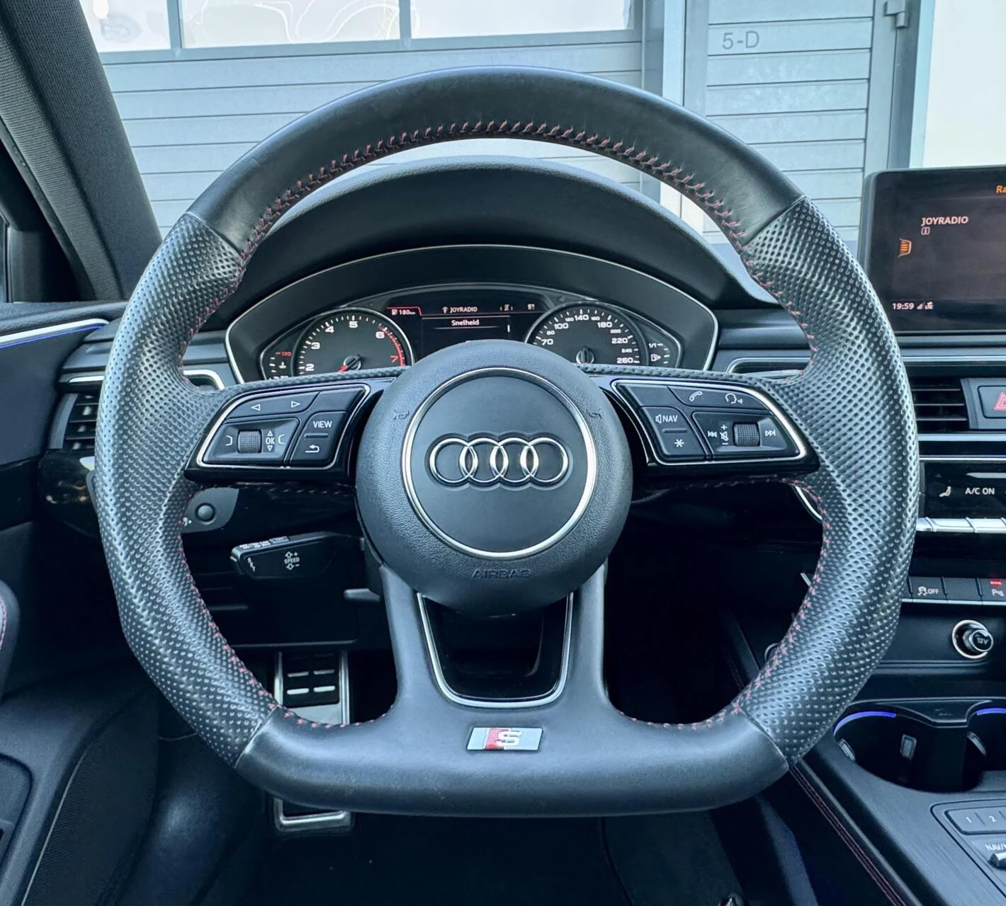 Hoofdafbeelding Audi A4