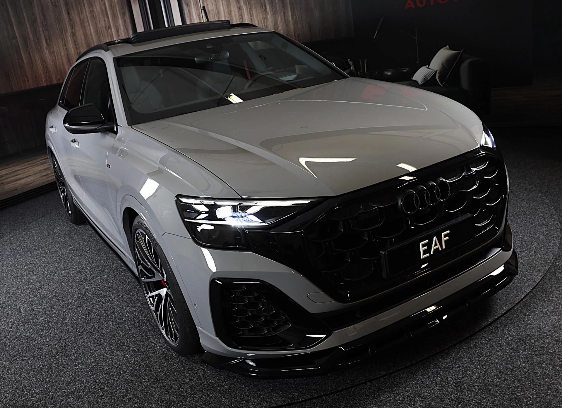 Hoofdafbeelding Audi Q8