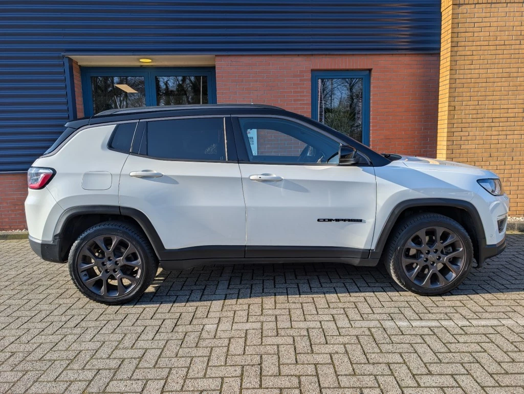 Hoofdafbeelding Jeep Compass