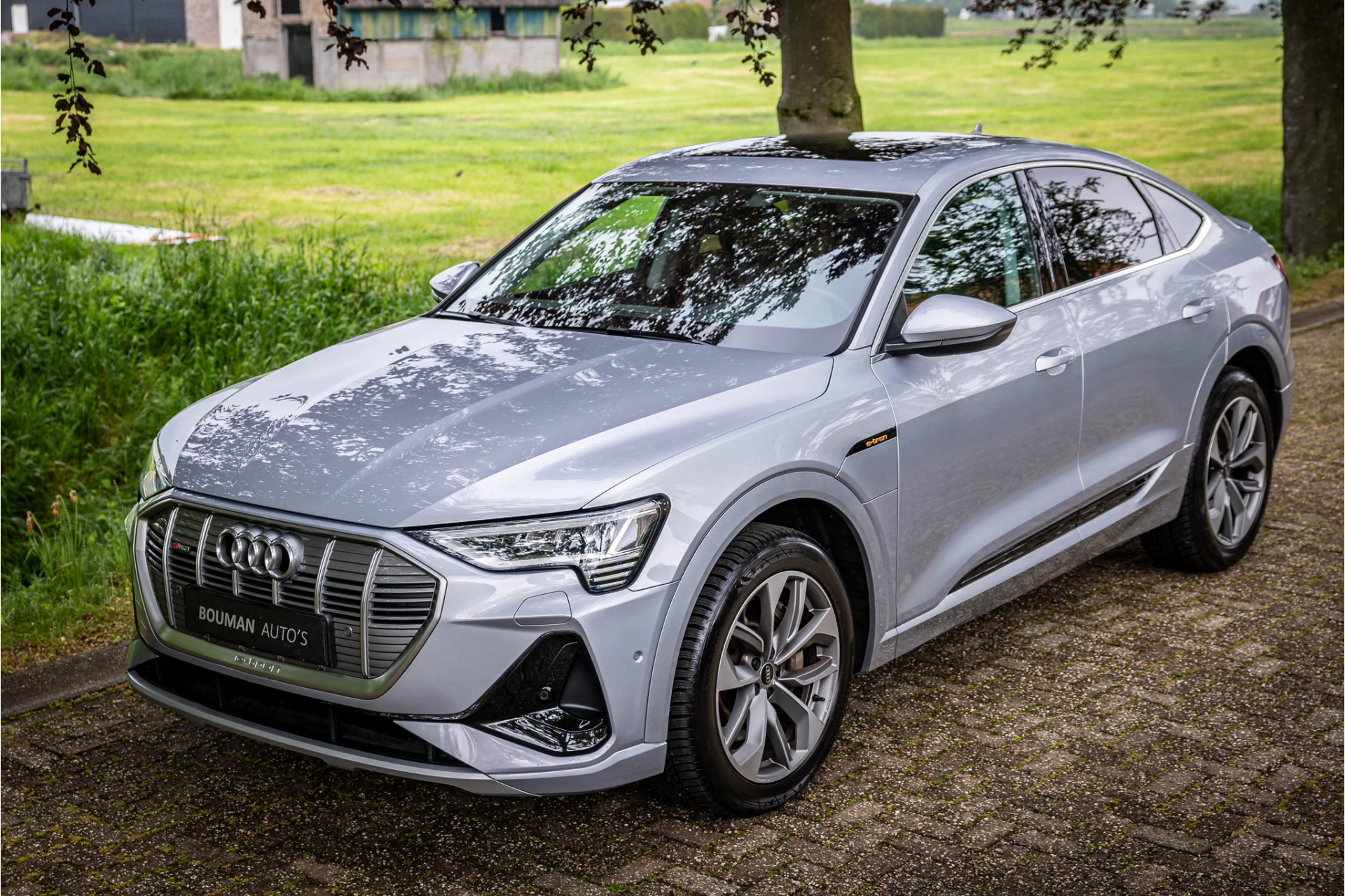 Hoofdafbeelding Audi e-tron