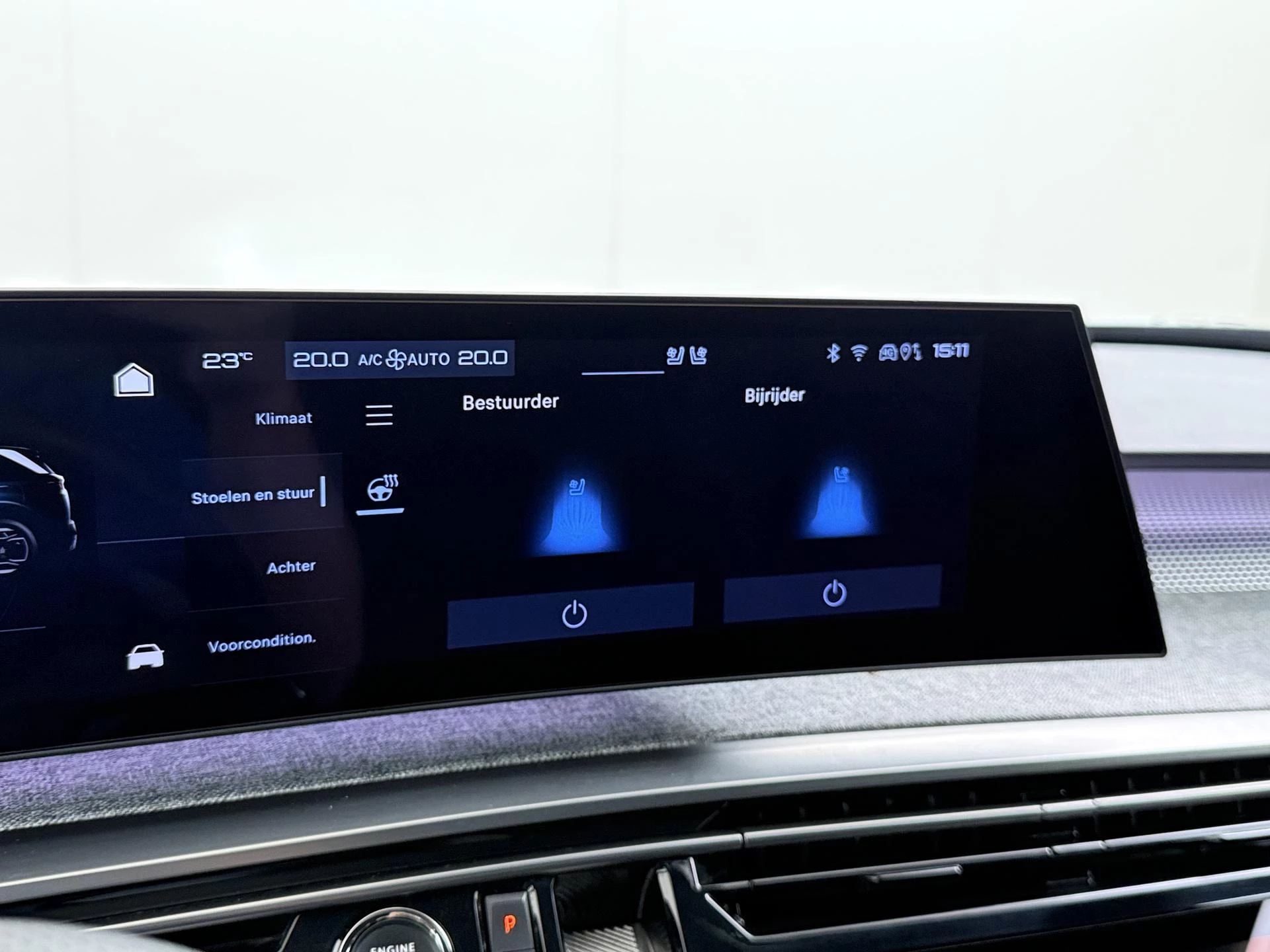 Hoofdafbeelding Peugeot e-5008