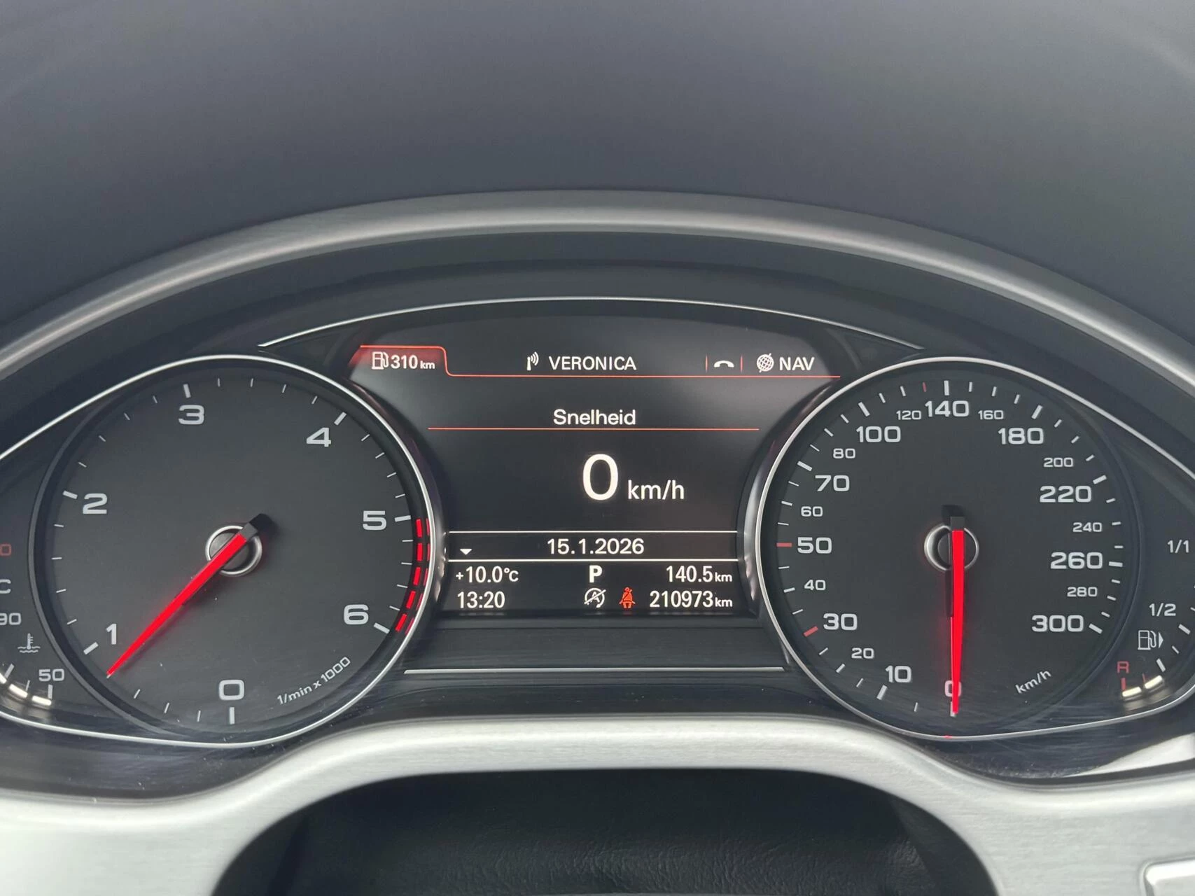 Hoofdafbeelding Audi A8