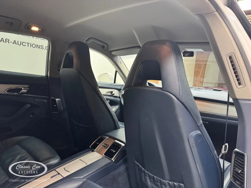 Hoofdafbeelding Porsche Panamera