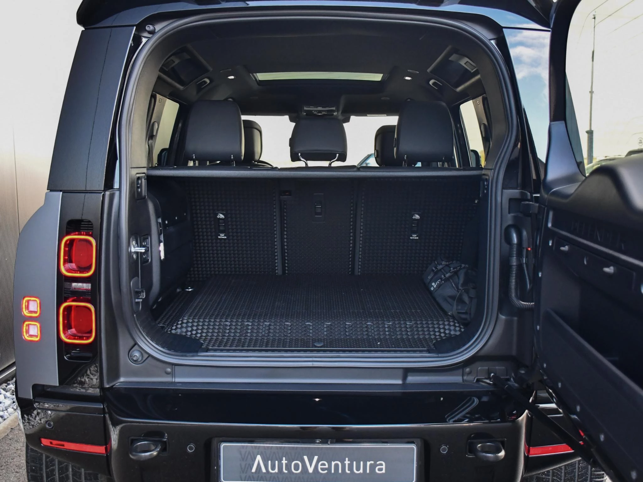 Hoofdafbeelding Land Rover Defender