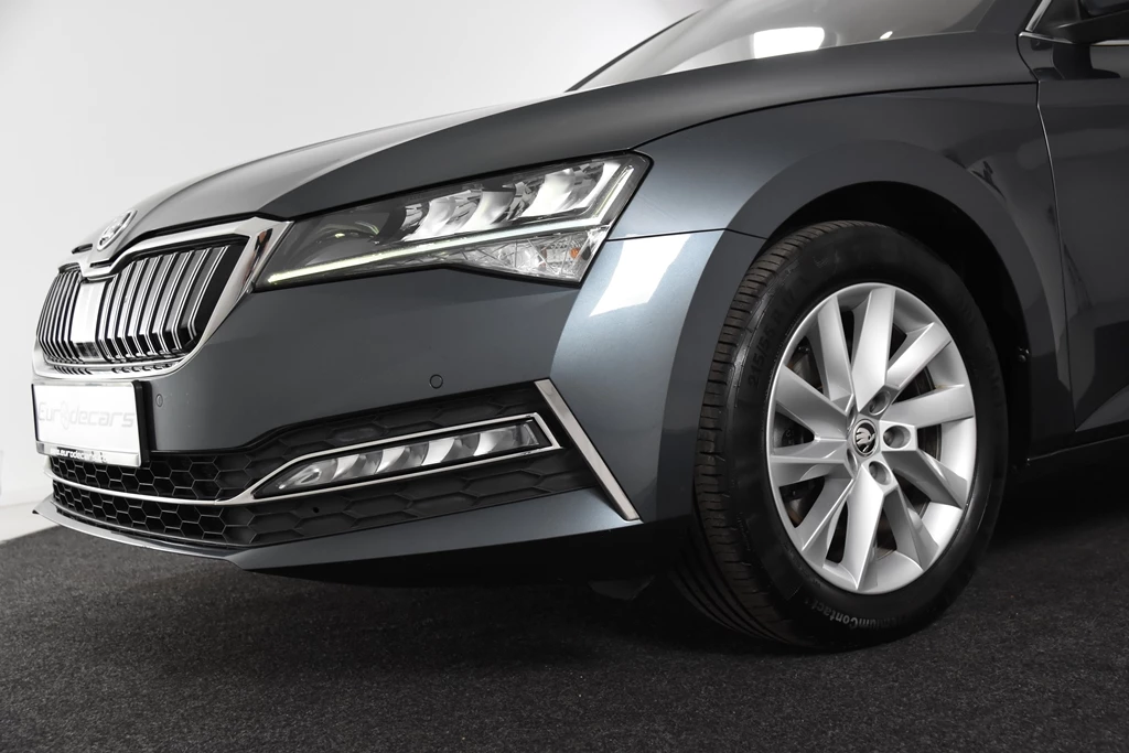 Hoofdafbeelding Škoda Superb