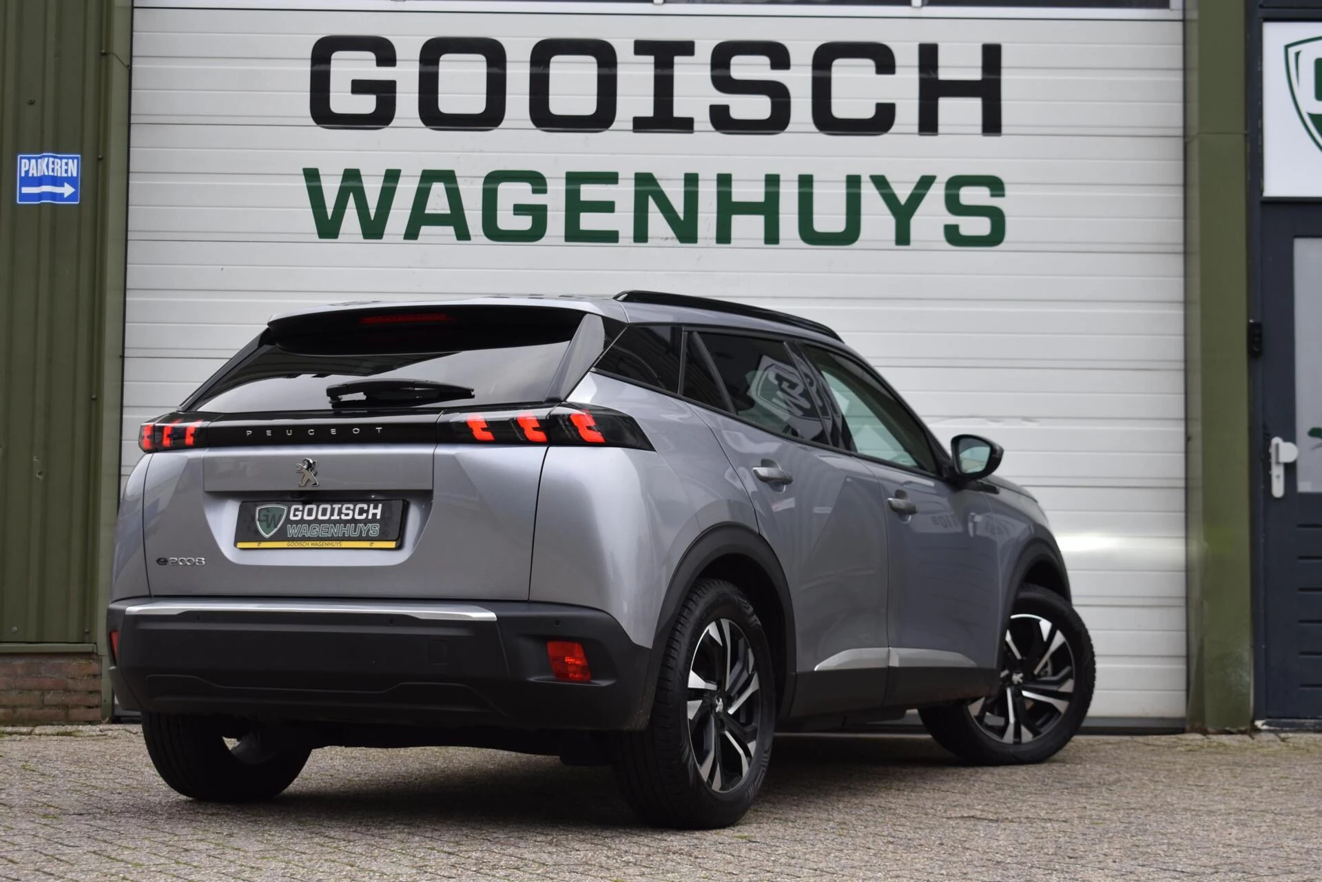 Hoofdafbeelding Peugeot e-2008