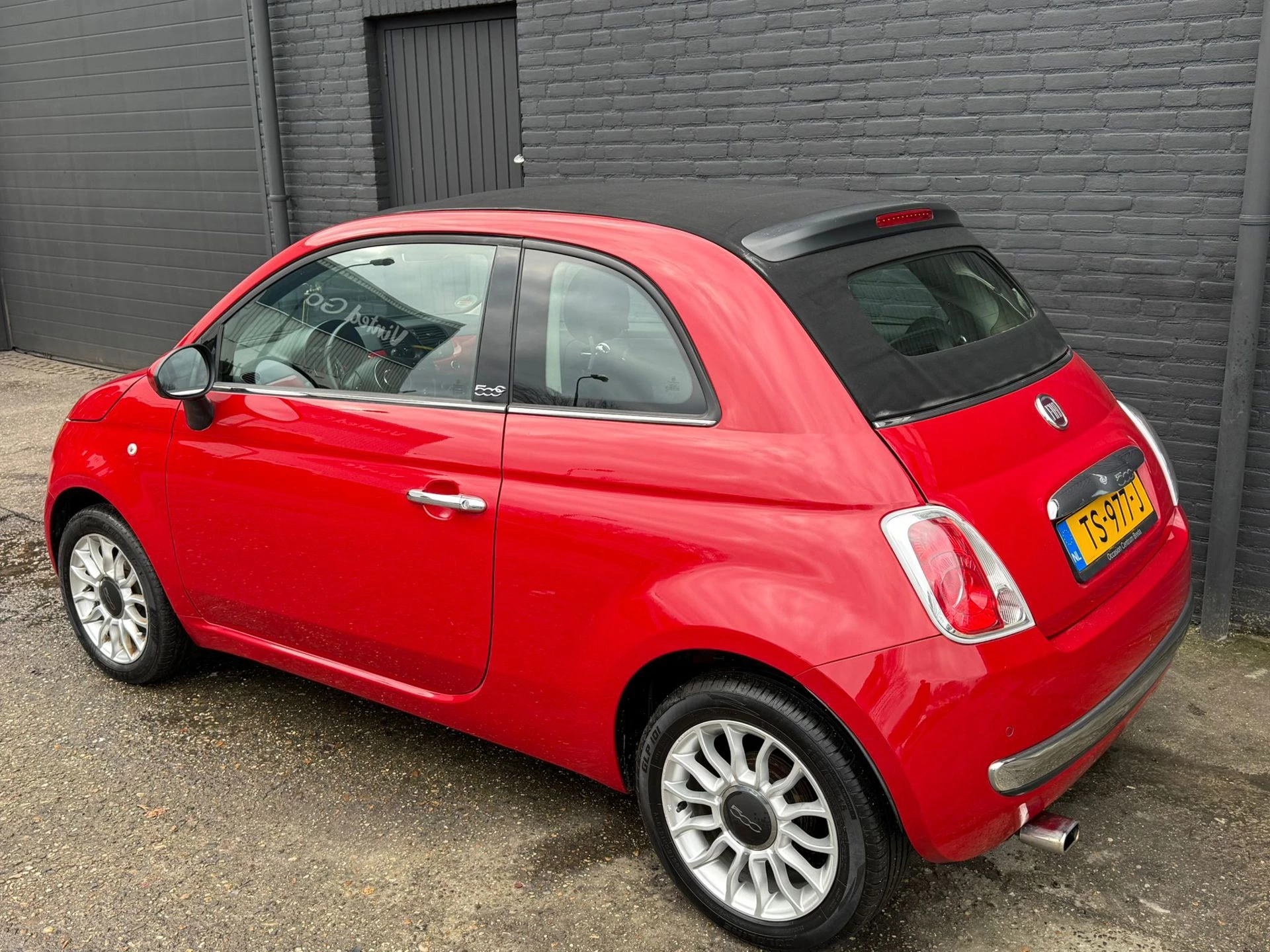 Hoofdafbeelding Fiat 500C