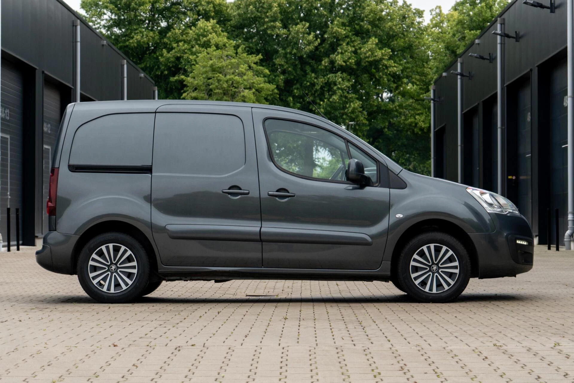 Hoofdafbeelding Peugeot Partner