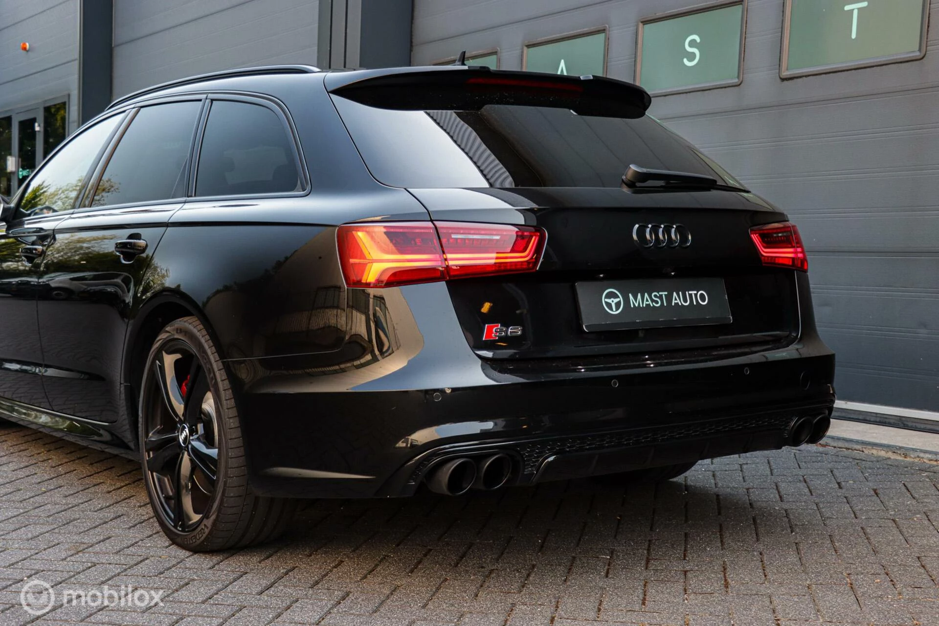 Hoofdafbeelding Audi S6