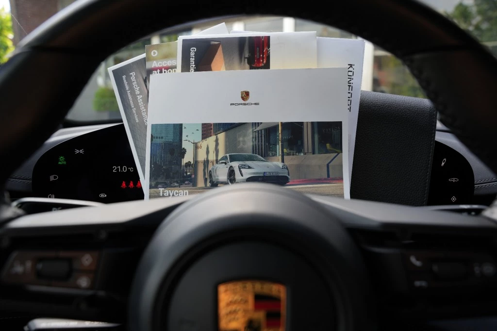 Hoofdafbeelding Porsche Taycan