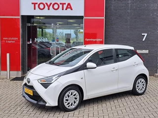 Toyota Aygo X-PLAY CAMERA AIRCO APPLE CAR PLAY & ANDROID AUTO