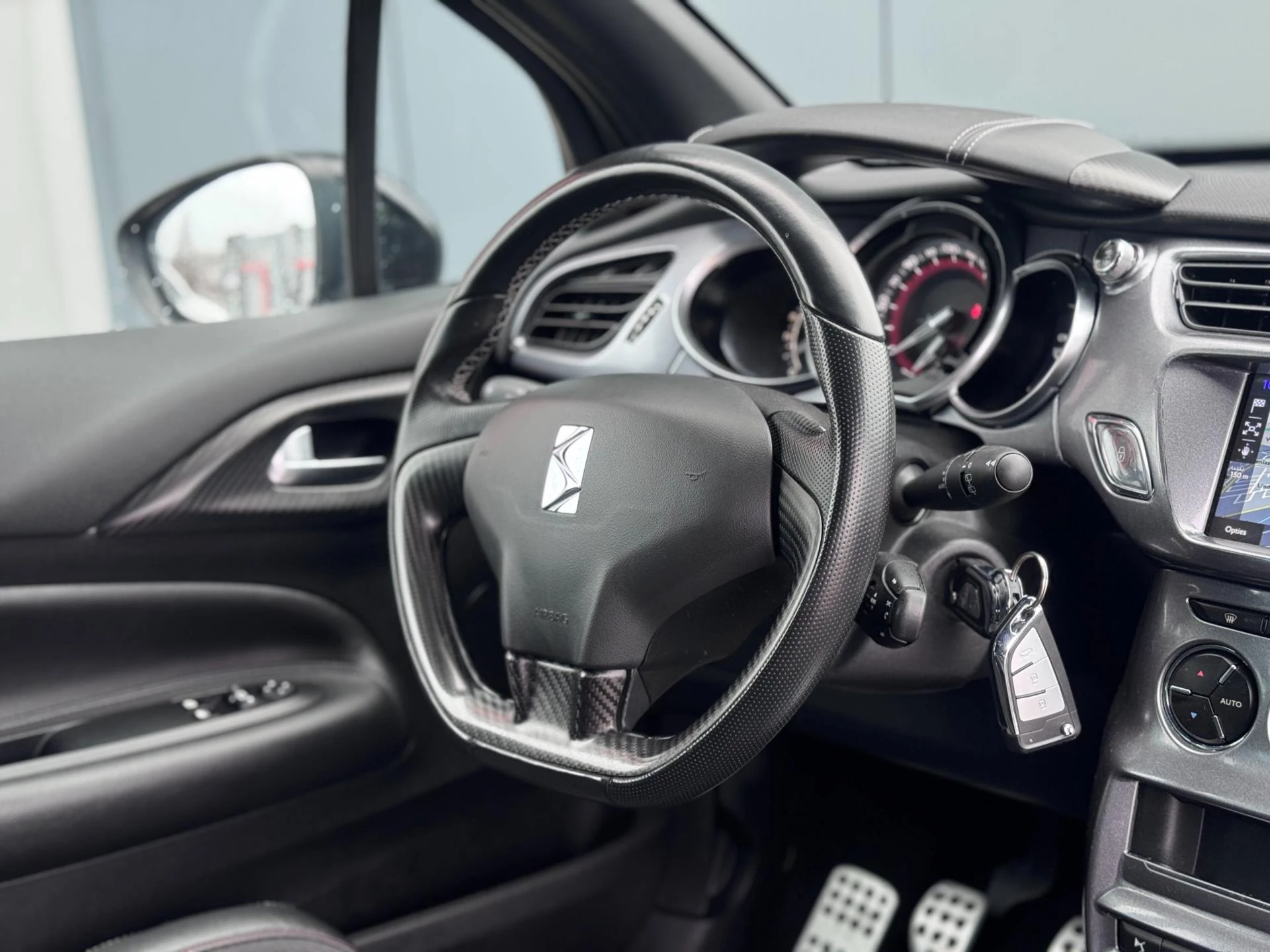 Hoofdafbeelding DS DS 3