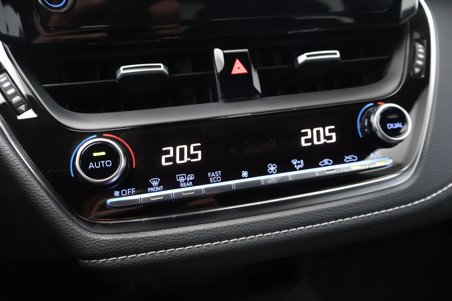 Hoofdafbeelding Toyota Corolla