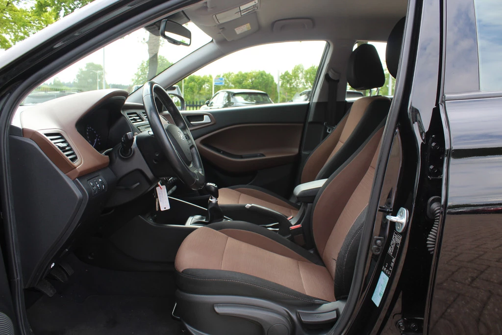 Hoofdafbeelding Hyundai i20