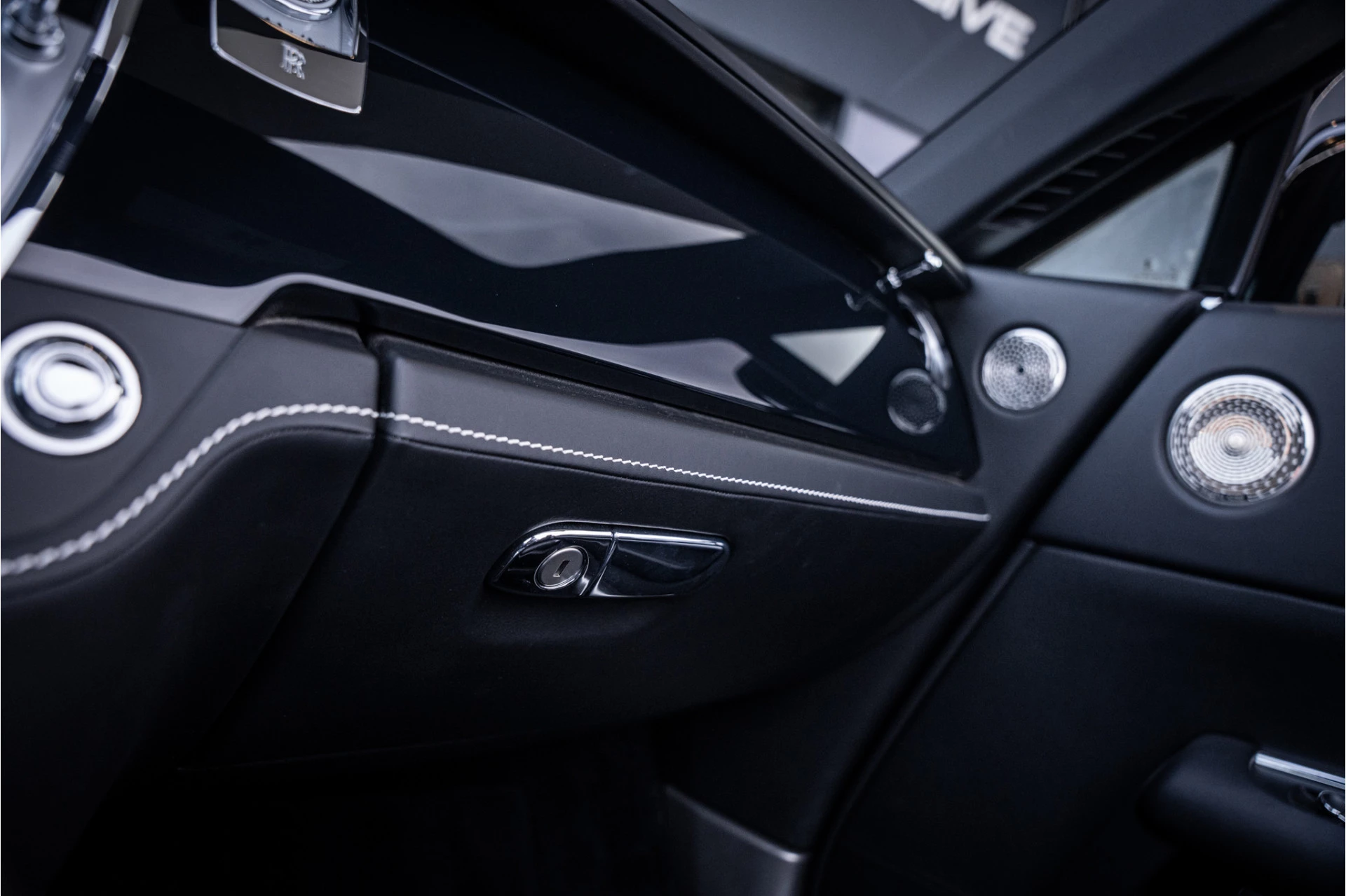 Hoofdafbeelding Rolls-Royce Dawn