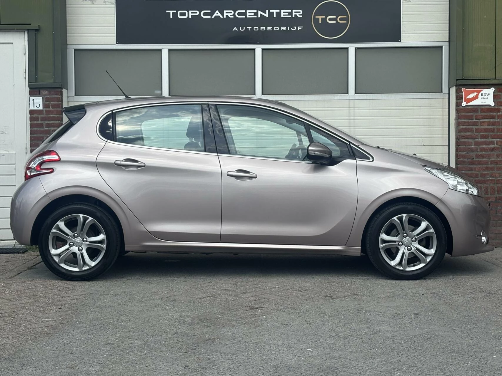 Hoofdafbeelding Peugeot 208