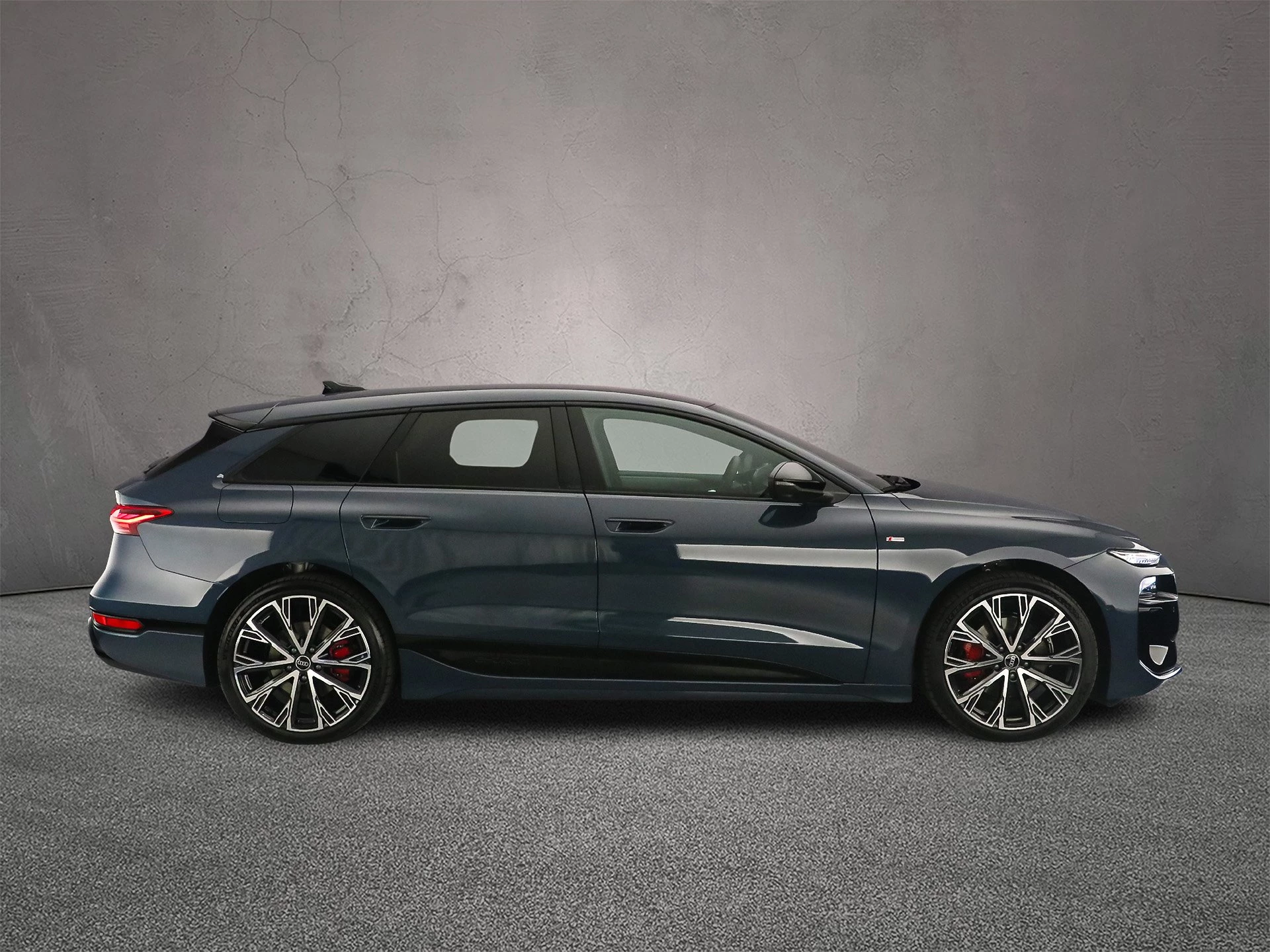 Hoofdafbeelding Audi A6 Avant e-tron