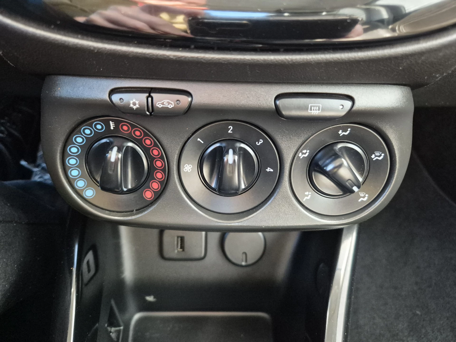 Hoofdafbeelding Opel ADAM