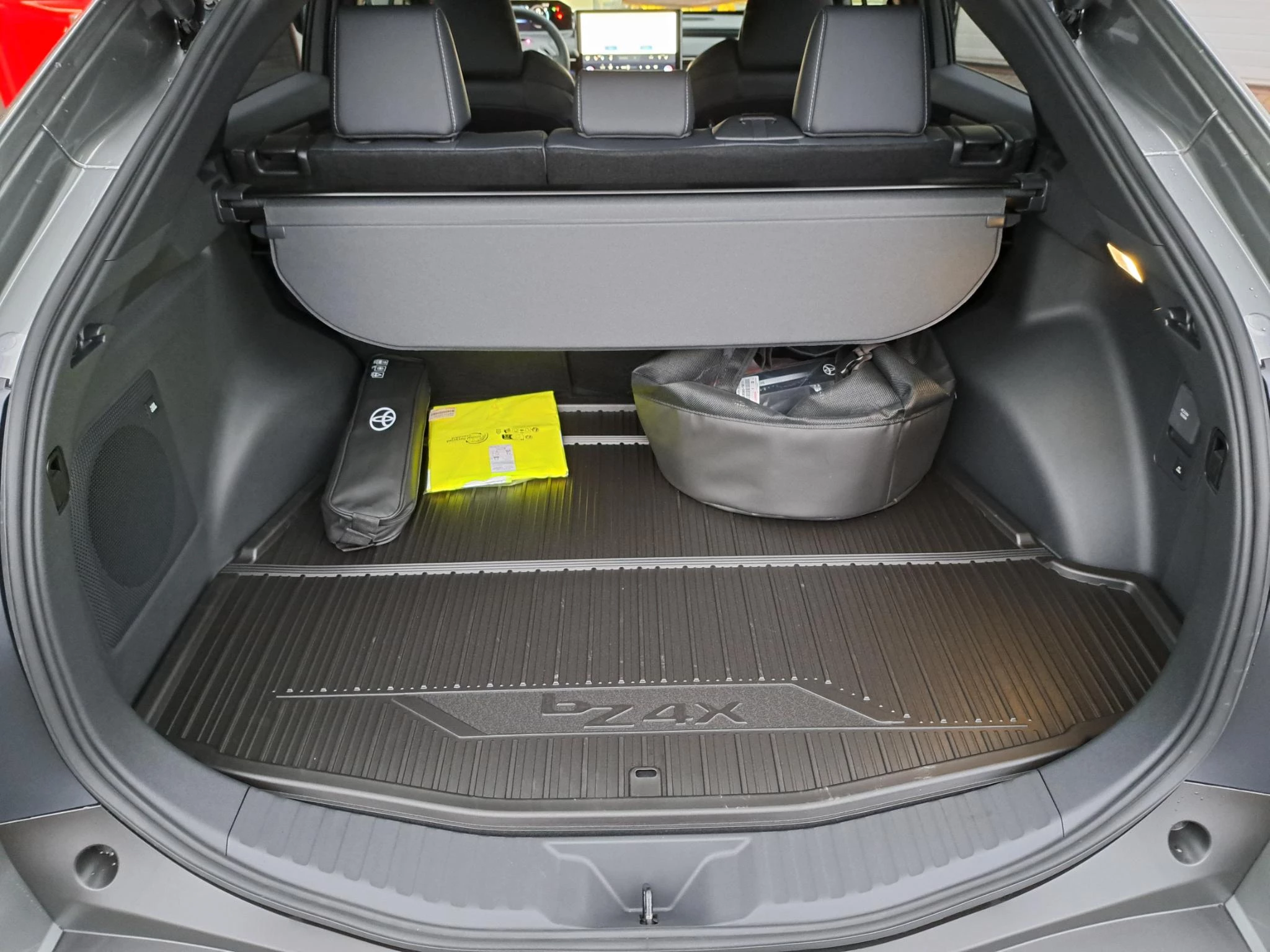 Hoofdafbeelding Toyota bZ4X