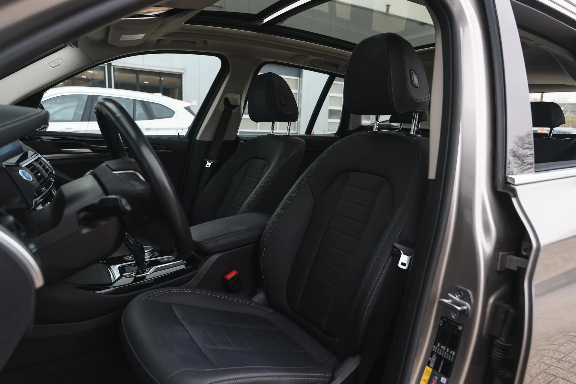 Hoofdafbeelding BMW iX3