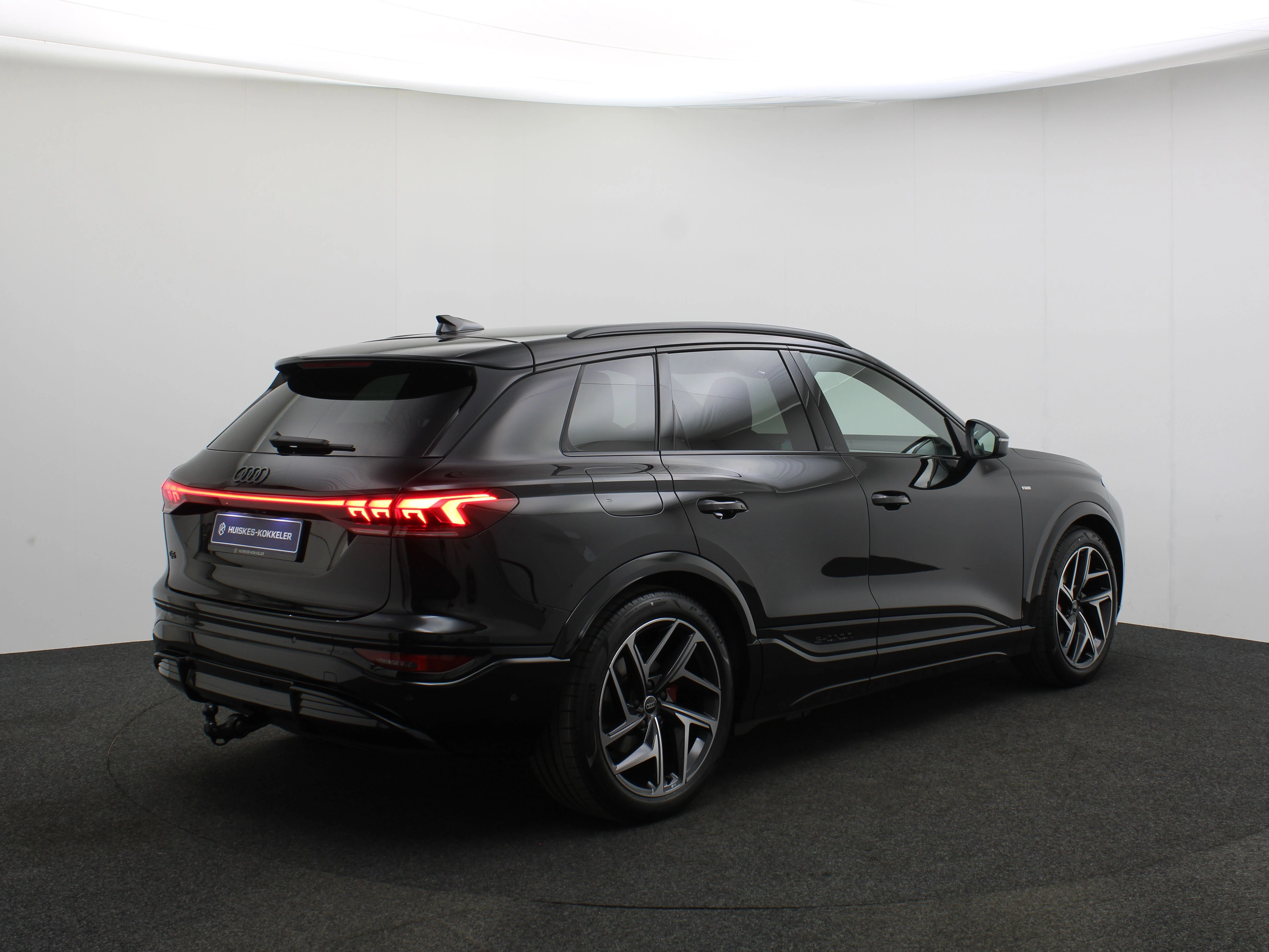 Hoofdafbeelding Audi Q6 e-tron