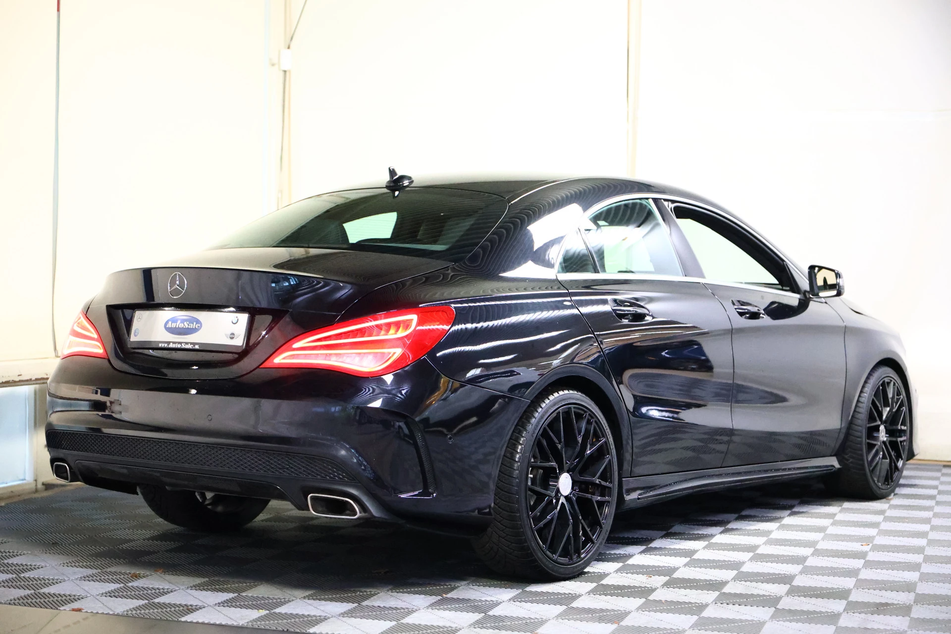 Hoofdafbeelding Mercedes-Benz CLA