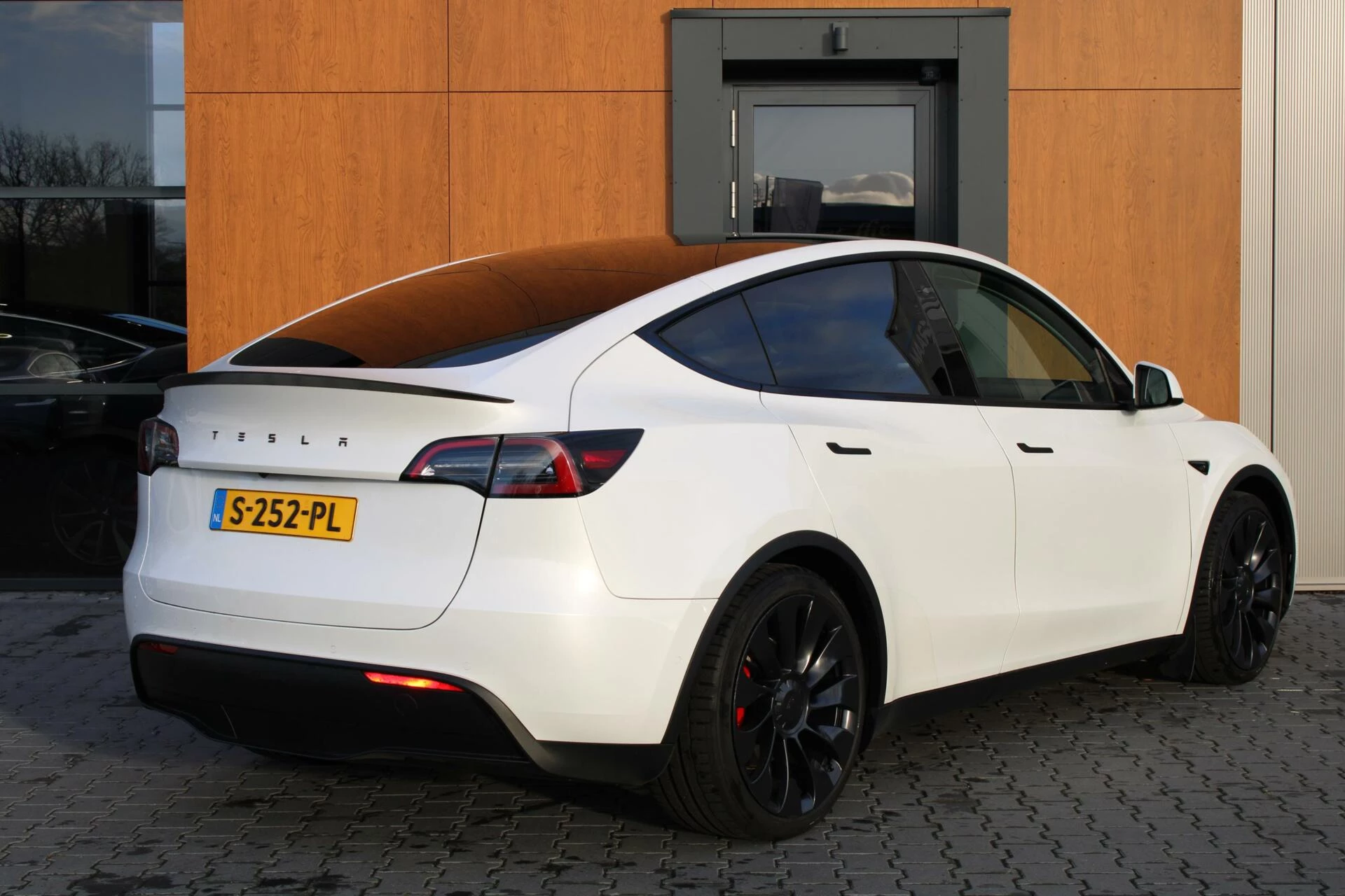 Hoofdafbeelding Tesla Model Y