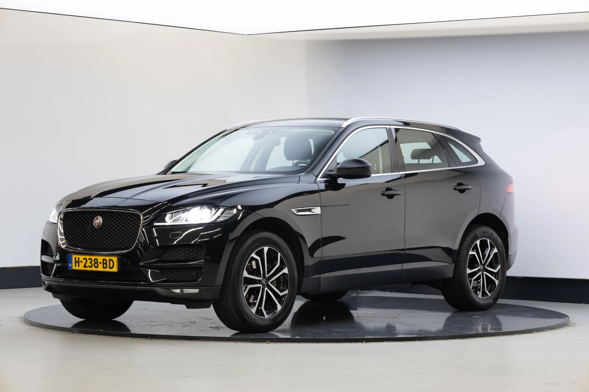 Hoofdafbeelding Jaguar F-PACE