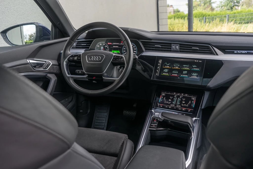 Hoofdafbeelding Audi e-tron