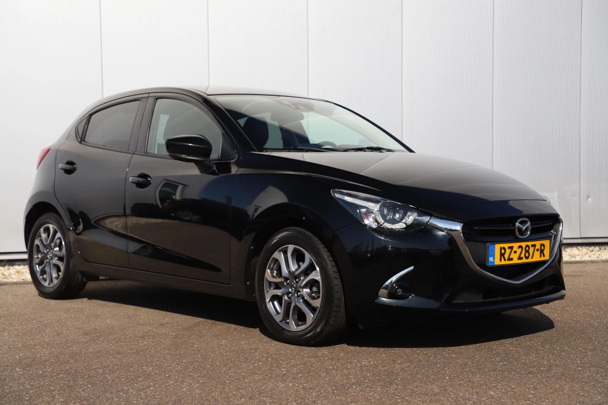 Hoofdafbeelding Mazda 2